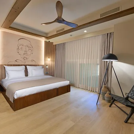 Отель Mavilu Luxury