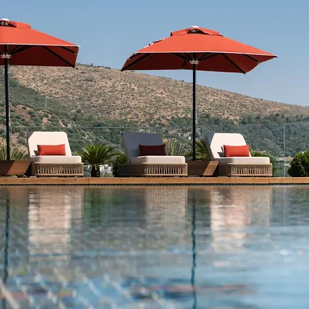 Отель Mavilu Luxury