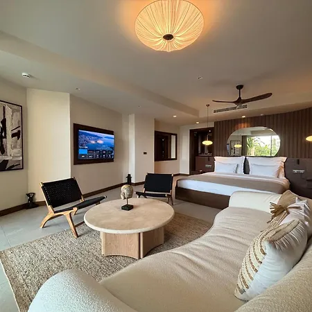 Отель Mavilu Luxury