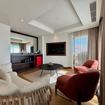 Mavilu Luxury Отель *