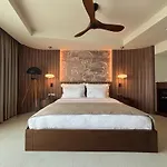 Hotel Mavilu Luxury