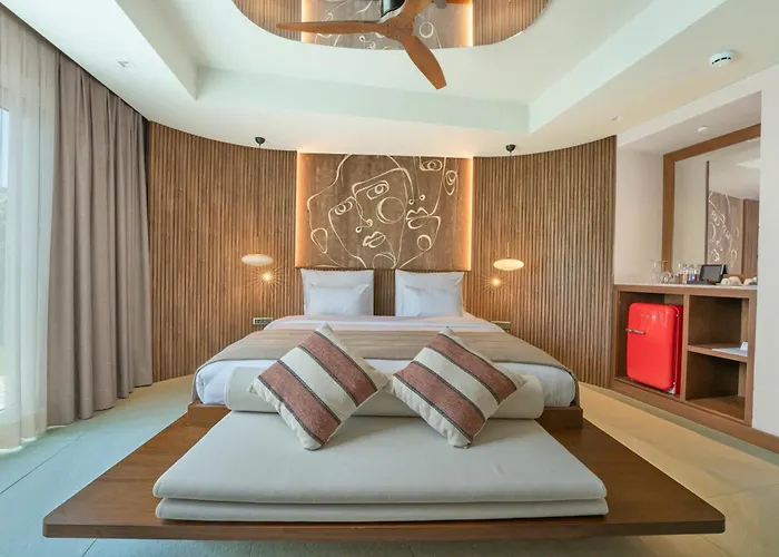 Mavilu Luxury Hotell *